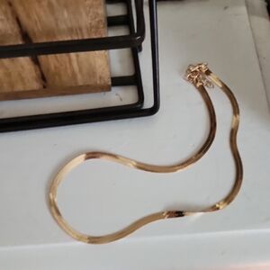 Elegant Gold Necklace